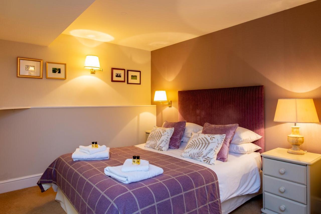 The White Hart Inn Oxford Room photo