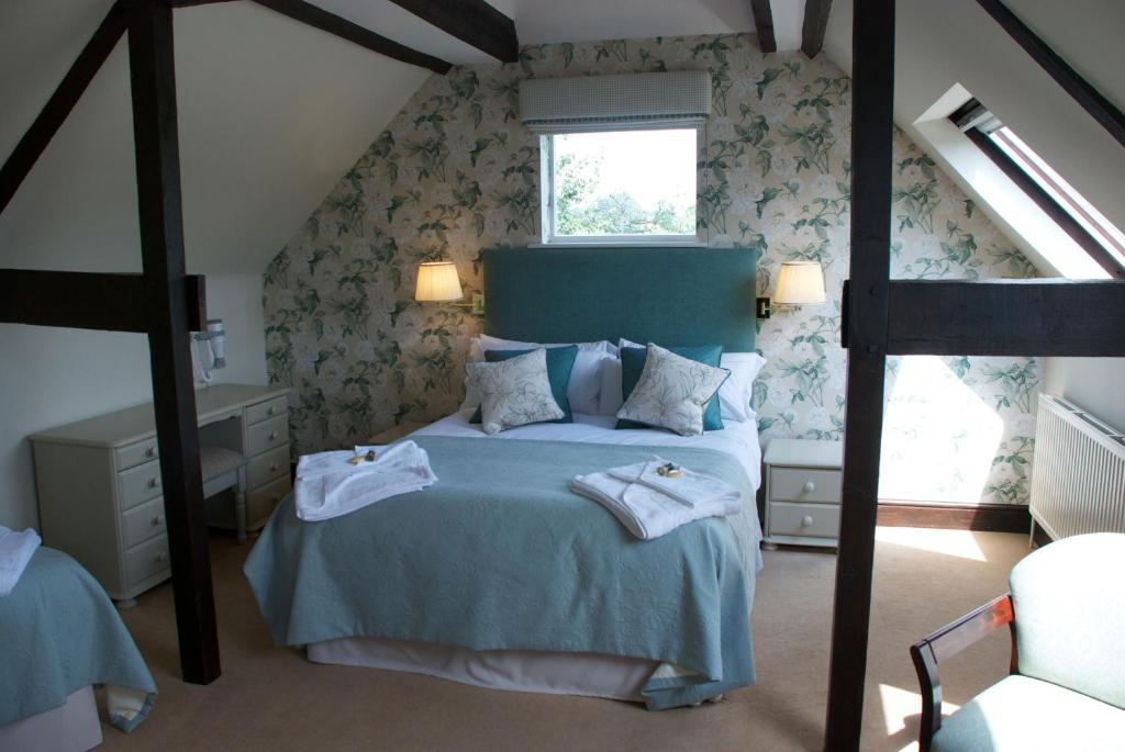 The White Hart Inn Oxford Room photo